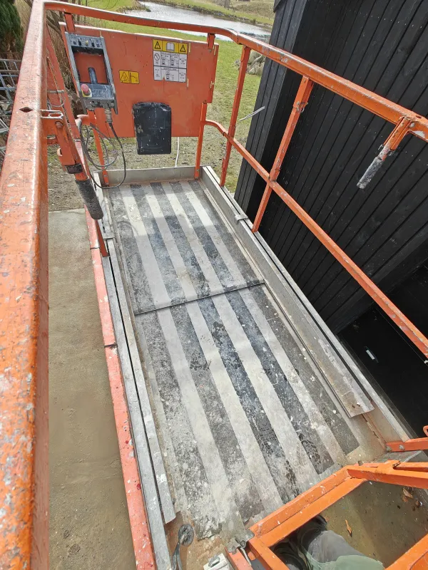 JLG 3246 
