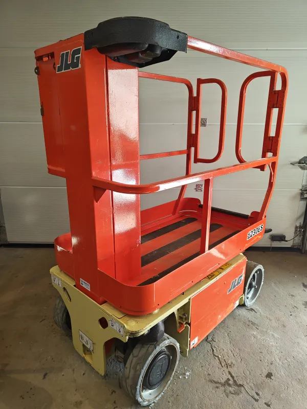 JLG 1230ES