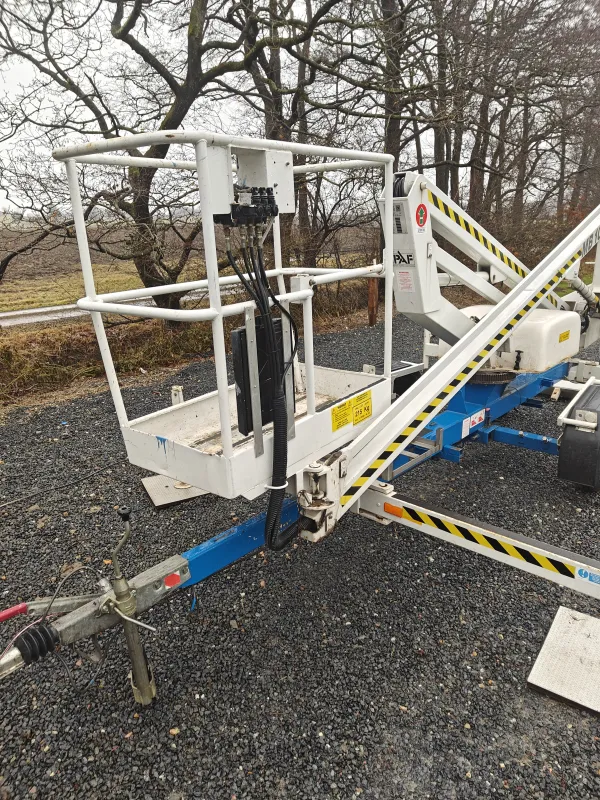 MB 10-32 Trailerlift ENGROS