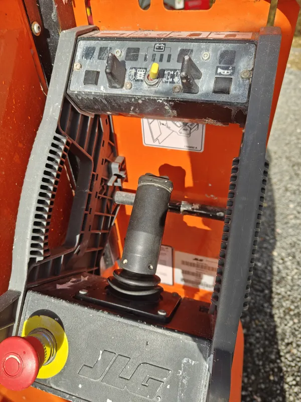 JLG 1230ES