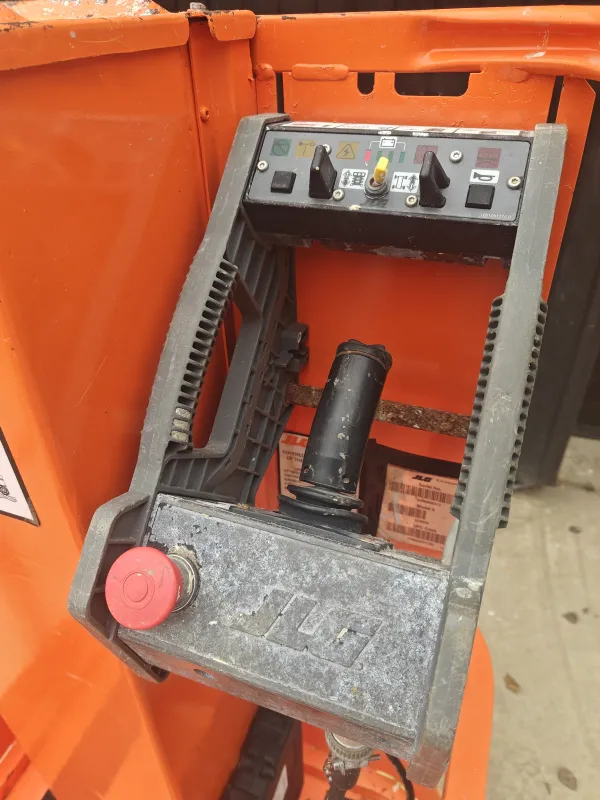 JLG 1230ES