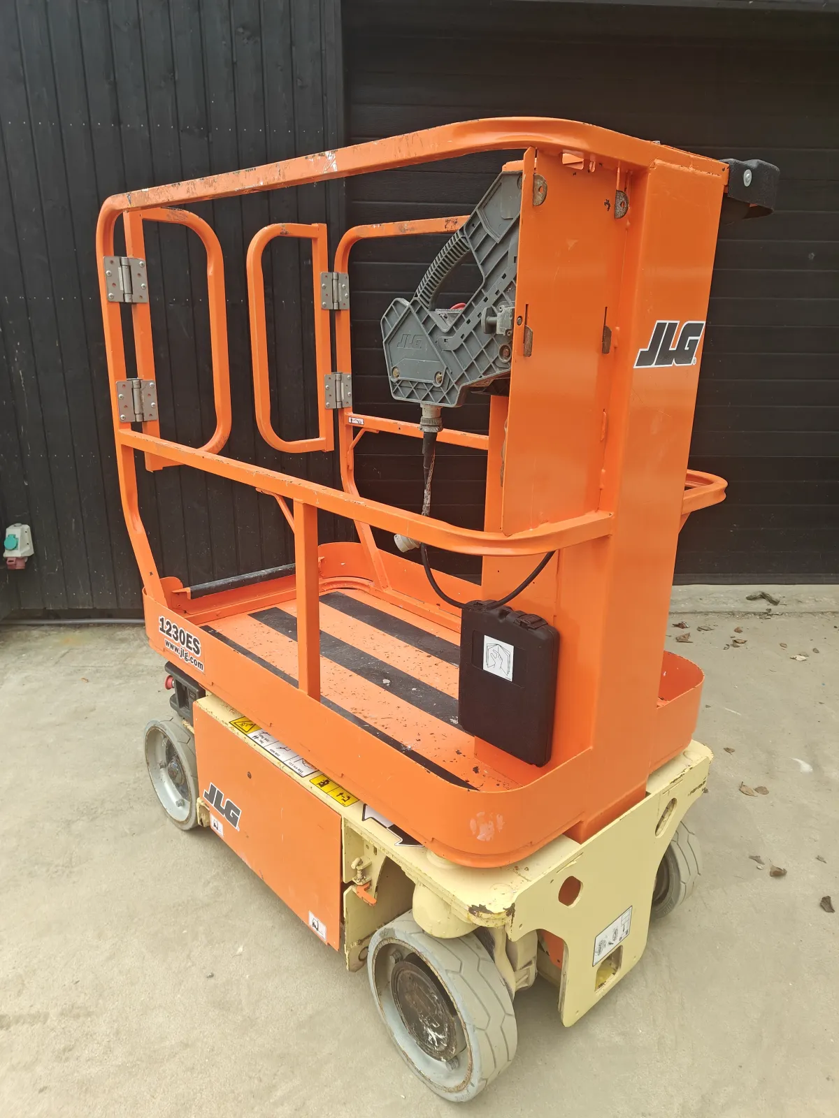 JLG 1230ES